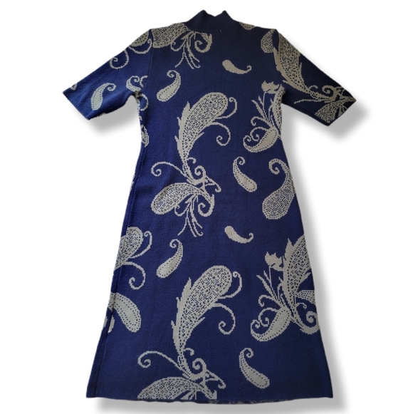 Liz Claiborne Chic Blue and Grey Paisley Short Sleeve Sweater Dress - Picture 3 of 9